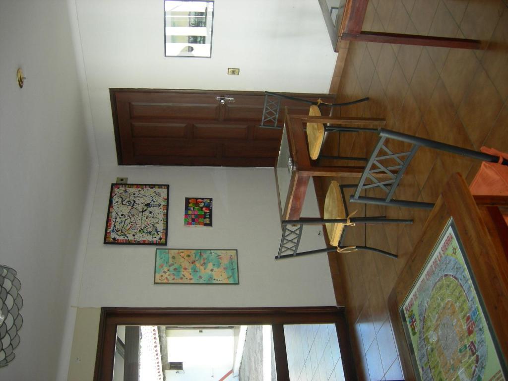 Hostal Los Aventureros Санта-Крус-де-ла-Сьерра Экстерьер фото