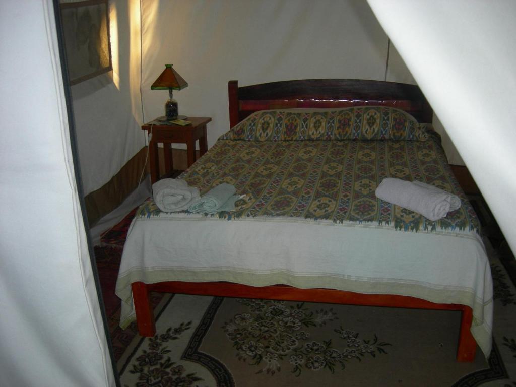 Hostal Los Aventureros Санта-Крус-де-ла-Сьерра Экстерьер фото