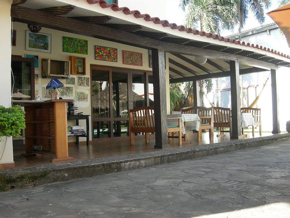 Hostal Los Aventureros Санта-Крус-де-ла-Сьерра Экстерьер фото