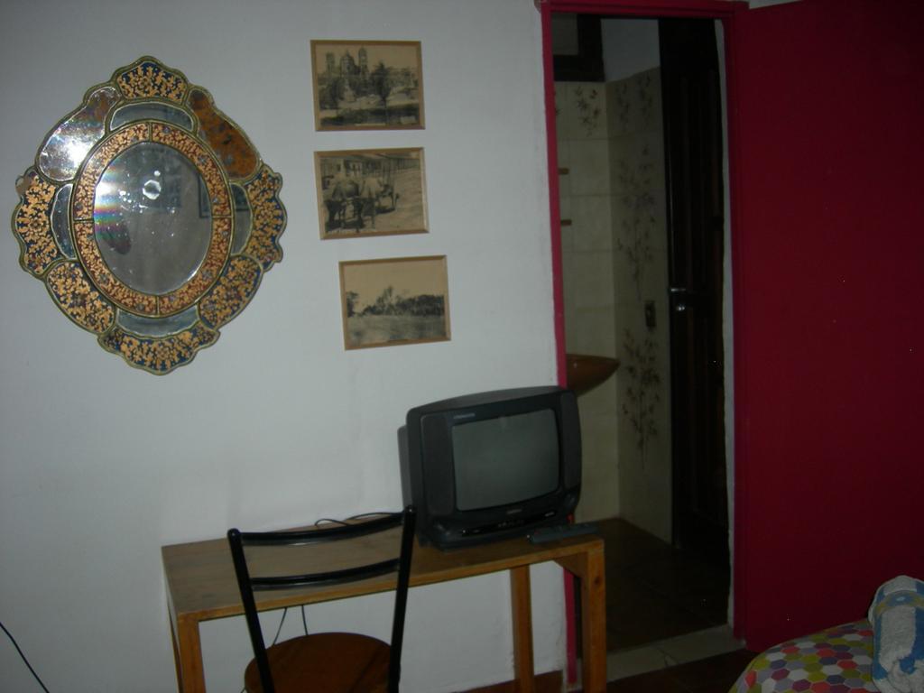 Hostal Los Aventureros Санта-Крус-де-ла-Сьерра Номер фото
