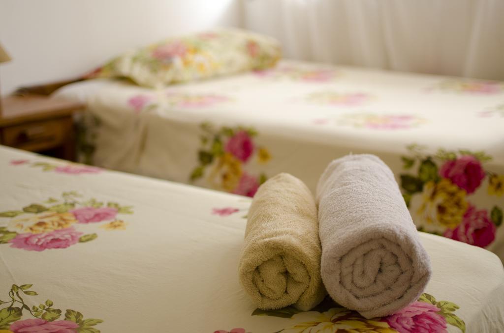Hostal Los Aventureros Санта-Крус-де-ла-Сьерра Экстерьер фото