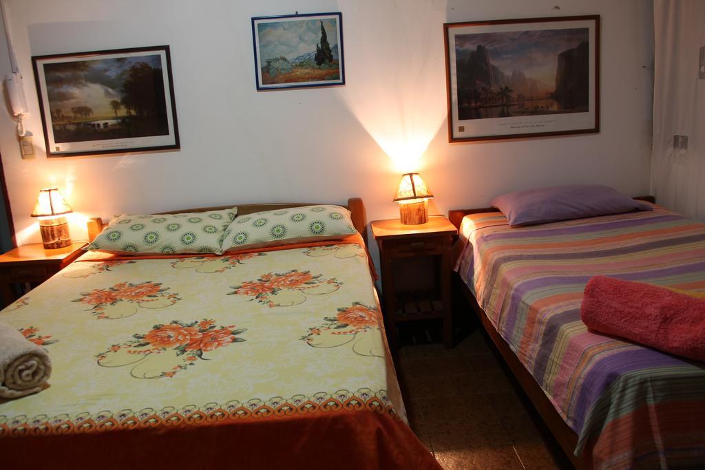 Hostal Los Aventureros Санта-Крус-де-ла-Сьерра Экстерьер фото